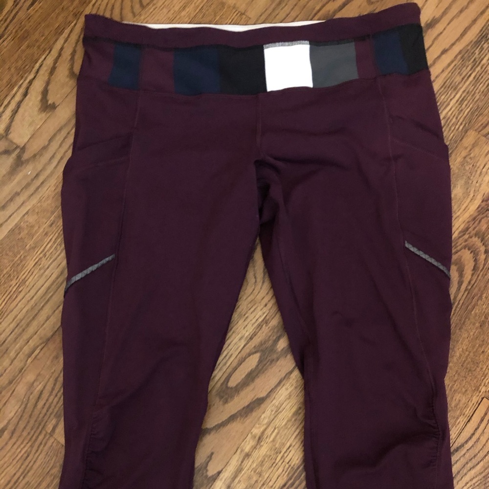 Lulu lemon athletica cropped knee length pants